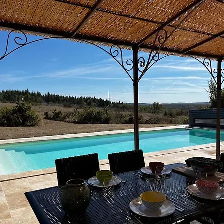 Bellevue De Bouriou Apartment